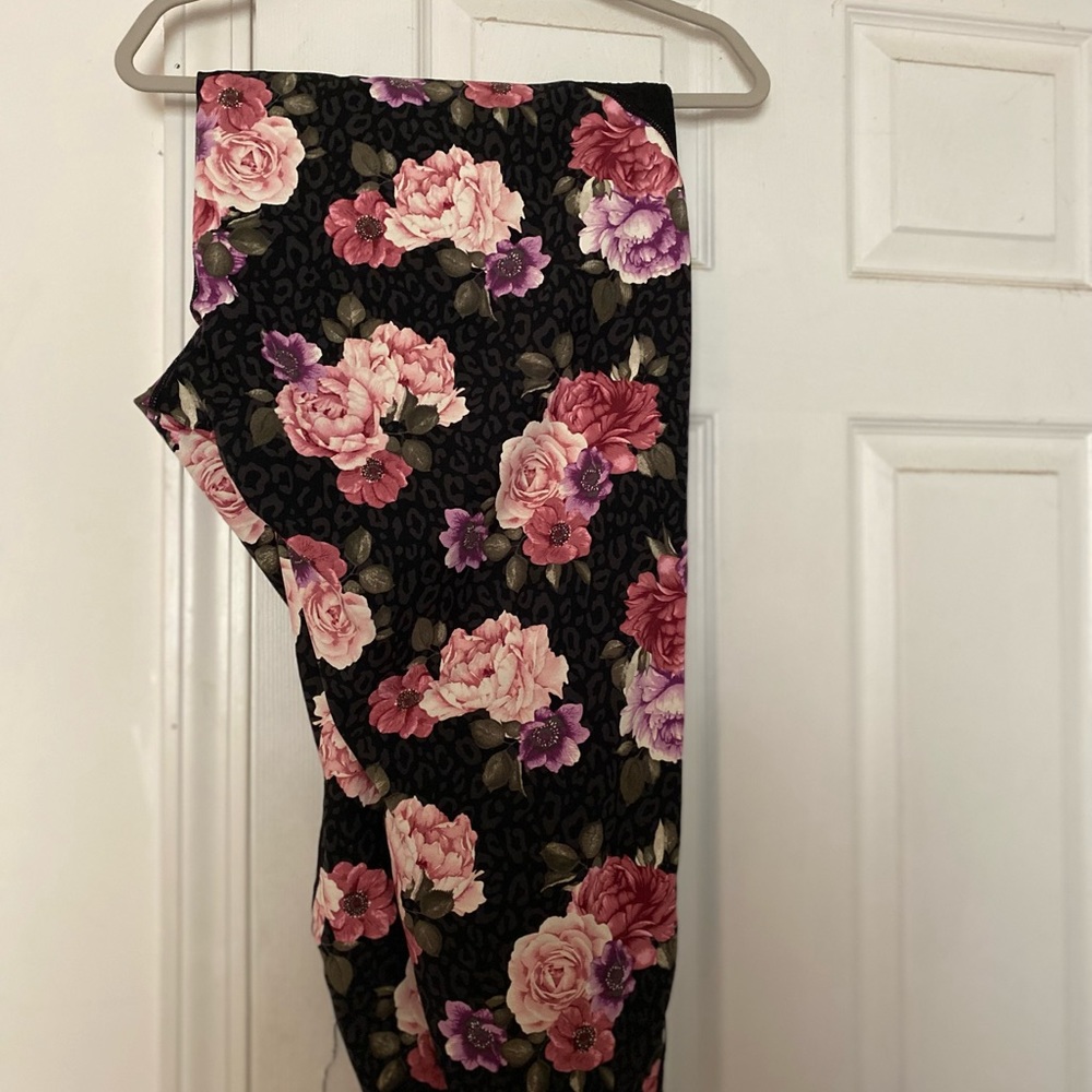 Torrid leggings